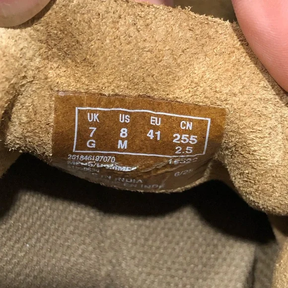 Clarks Wallaston Dark Sand Suede Boots Shoes Men’s Sz 8 - Picture 12 of 12